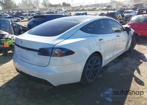 2021 Tesla Model S Long Range Dual Motor All-Wheel Drive z USA, uszkodzony, nr VIN 5YJSA1E5XMF438869